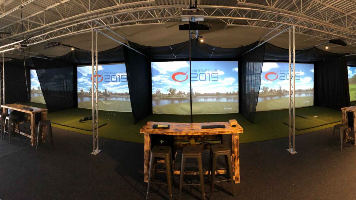 How to improve your Indoor Golf skills with a Simulator - SwingSense