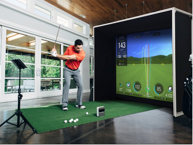 Skytrak Swingbay Golf Simulator Package